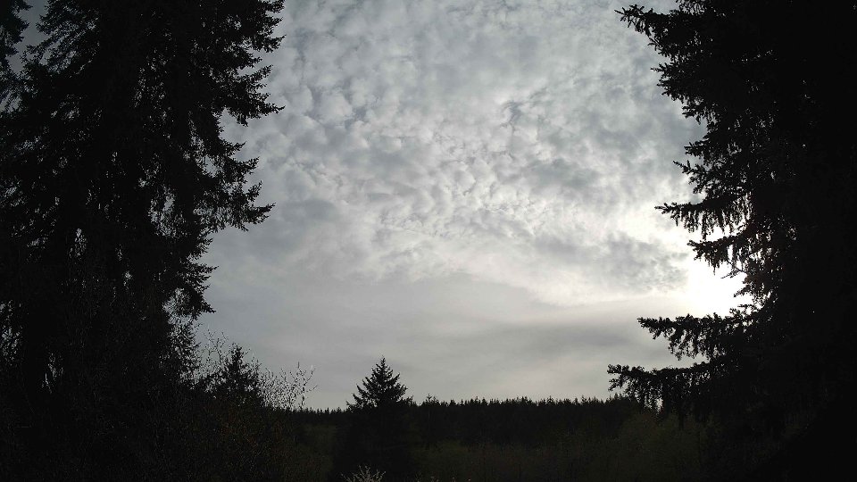Pacific Northwest skyline timelapse frame from Apr 19th, 2026 at 5:45 PM
