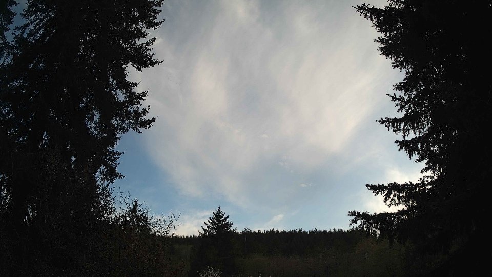 Pacific Northwest skyline timelapse frame from Apr 20th, 2026 at 7:15 PM