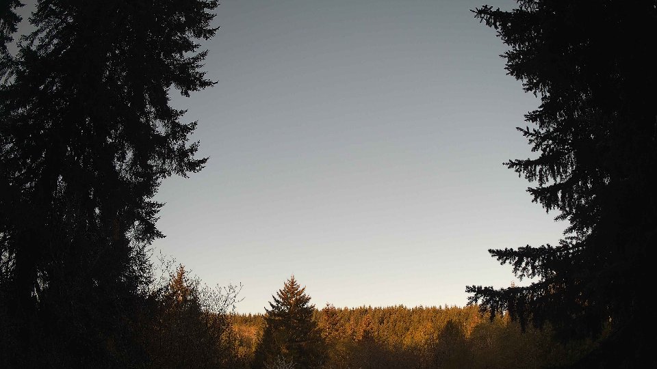 Pacific Northwest skyline timelapse frame from Apr 25th, 2026 at 7:00 AM