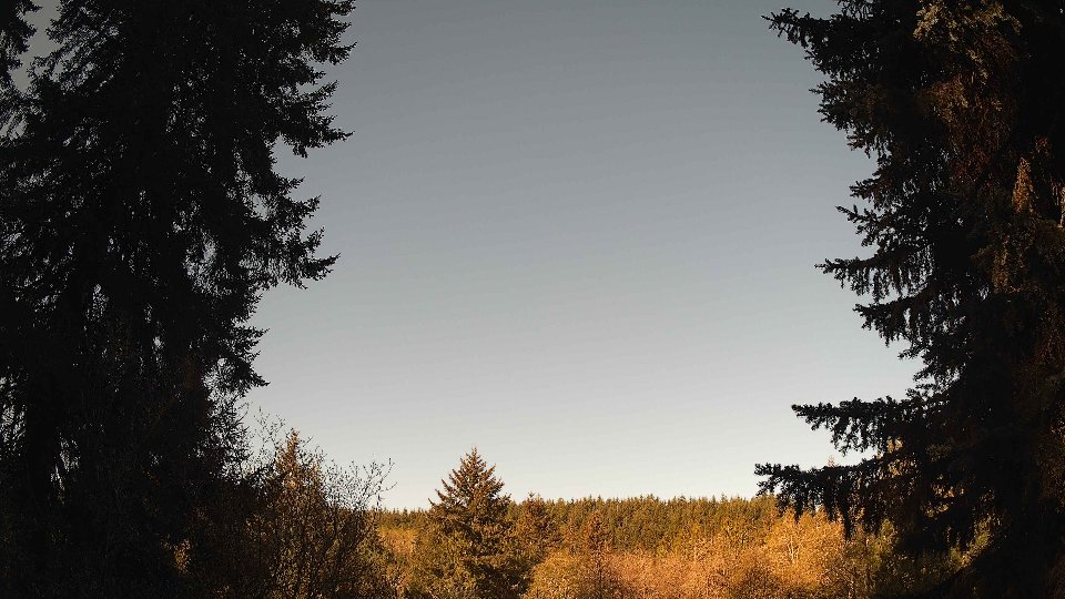 Pacific Northwest skyline timelapse frame from Apr 25th, 2026 at 8:15 AM