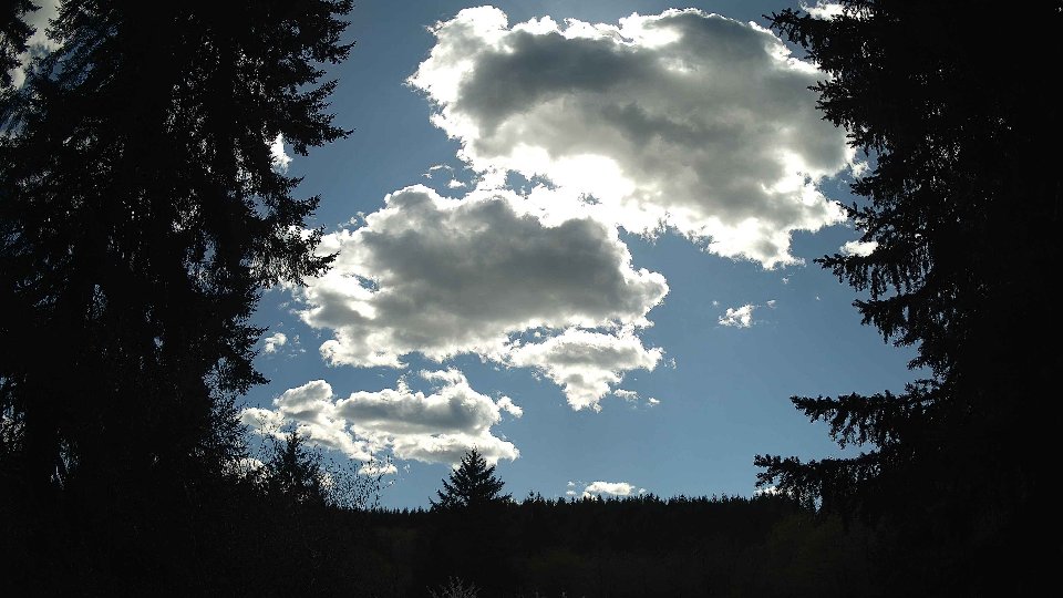 Pacific Northwest skyline timelapse frame from Apr 25th, 2026 at 3:30 PM