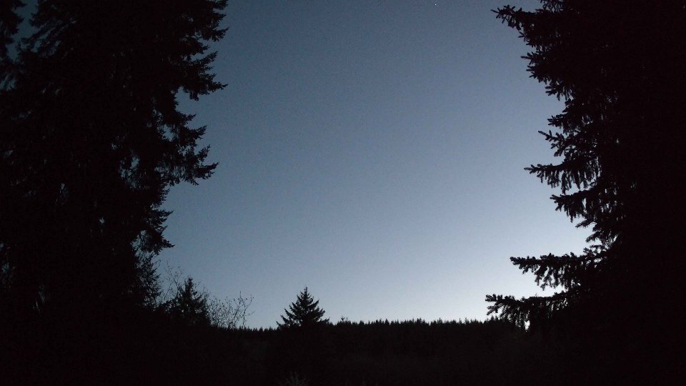 Pacific Northwest skyline timelapse frame from Apr 25th, 2026 at 8:45 PM