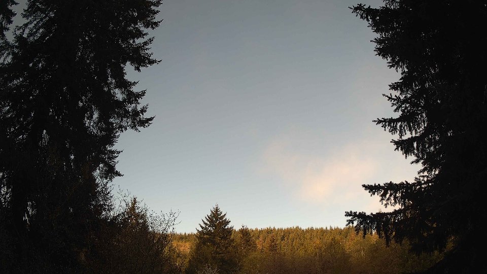 Pacific Northwest skyline timelapse frame from Apr 26th, 2026 at 7:30 AM