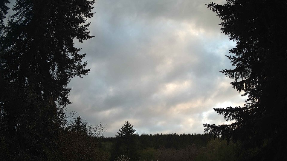 Pacific Northwest skyline timelapse frame from Apr 27th, 2026 at 7:45 PM