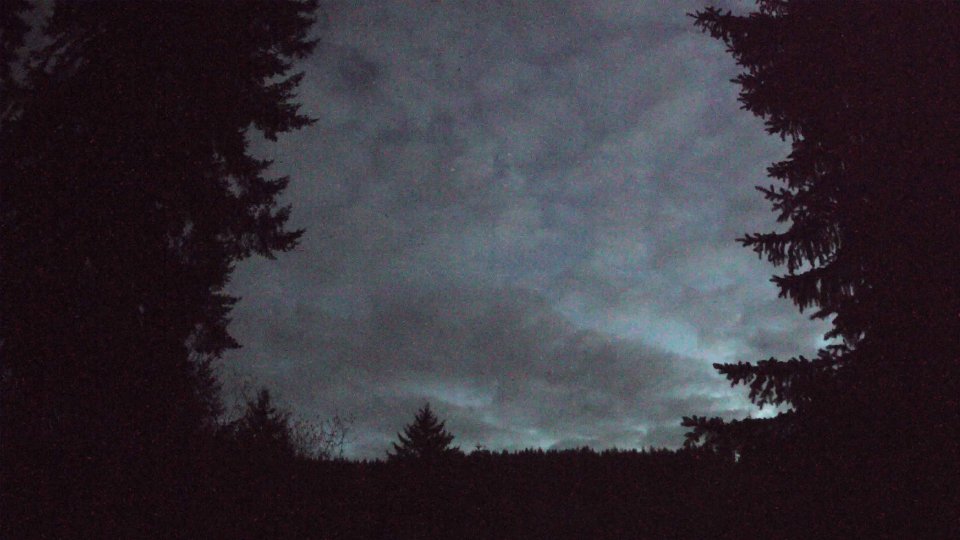 Pacific Northwest skyline timelapse frame from Apr 28th, 2026 at 9:00 PM