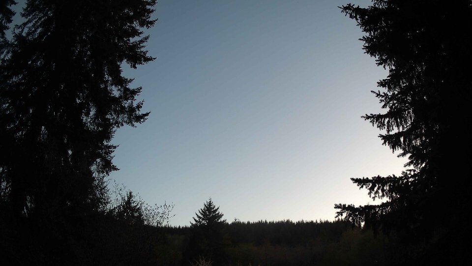 Pacific Northwest skyline timelapse frame from Apr 29th, 2026 at 8:30 PM