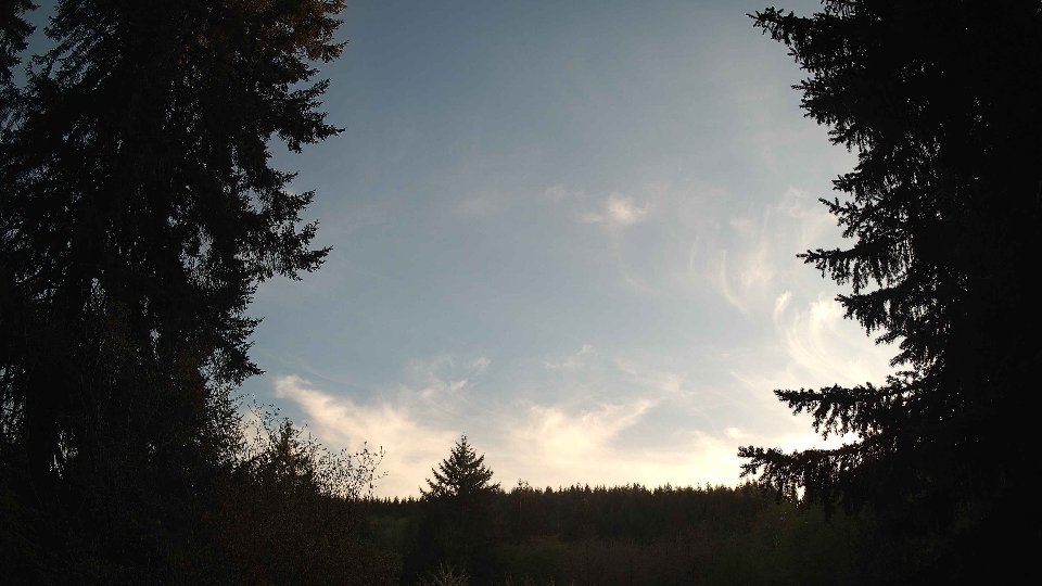 Pacific Northwest skyline timelapse frame from Apr 30th, 2026 at 7:15 PM