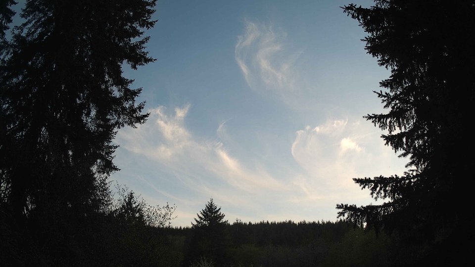 Pacific Northwest skyline timelapse frame from Apr 30th, 2026 at 8:00 PM