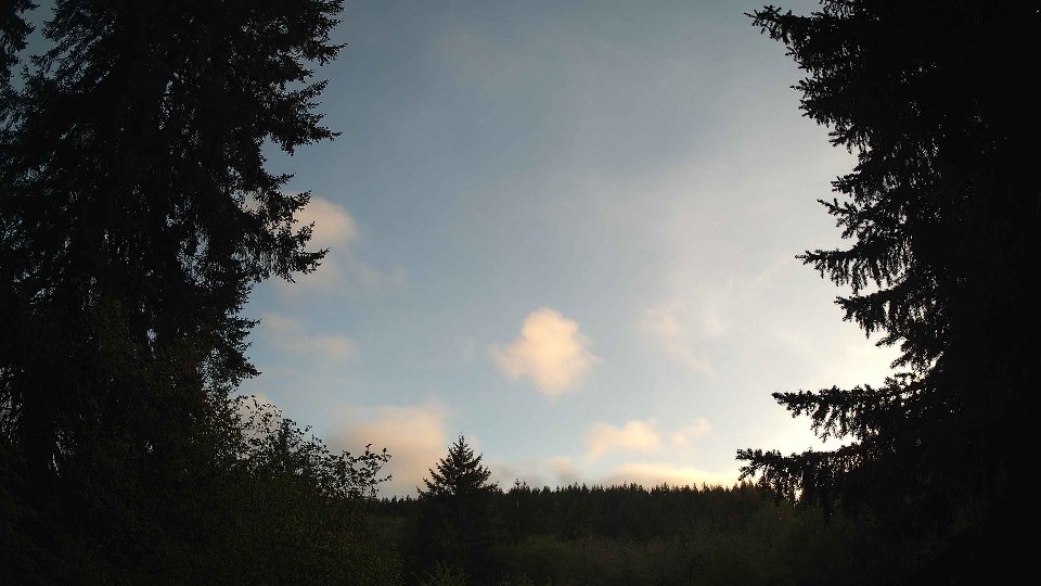 Pacific Northwest skyline timelapse frame from May 4th, 2026 at 7:45 PM