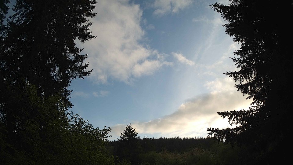 Pacific Northwest skyline timelapse frame from May 8th, 2026 at 7:15 PM
