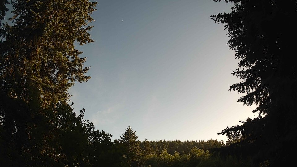 Pacific Northwest skyline timelapse frame from Jun 19th, 2026 at 7:30 PM
