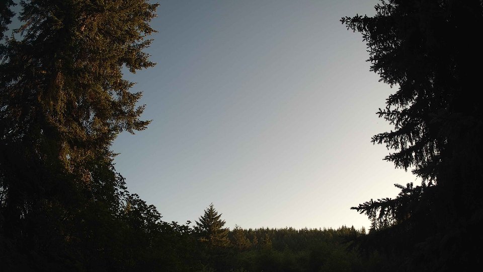 Pacific Northwest skyline timelapse frame from Jul 6th, 2026 at 7:45 PM