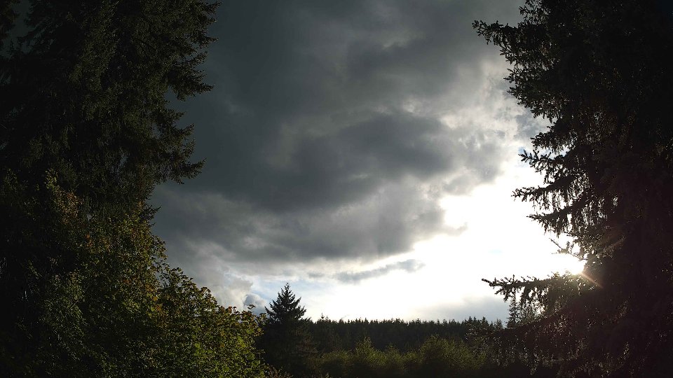 Pacific Northwest skyline timelapse on Sep 05, 2026 at 6:00 PM