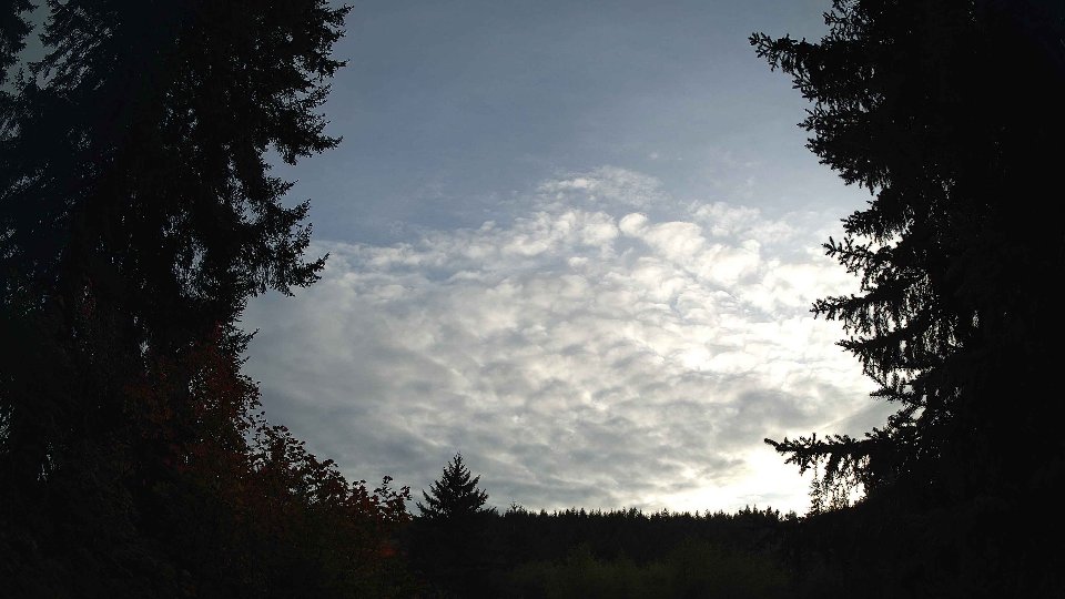 Pacific Northwest skyline timelapse on Sep 28, 2026 at 6:00 PM