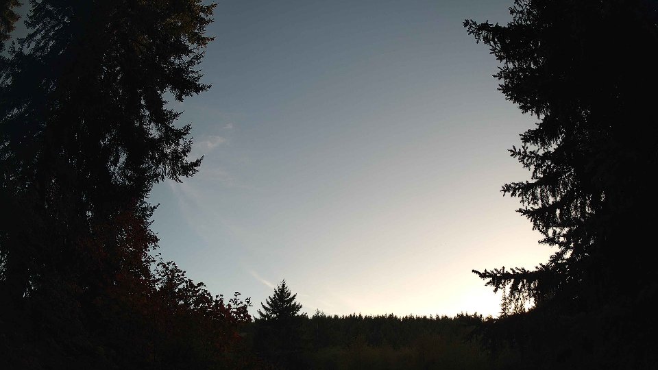 Pacific Northwest skyline timelapse on Sep 30, 2026 at 6:00 PM